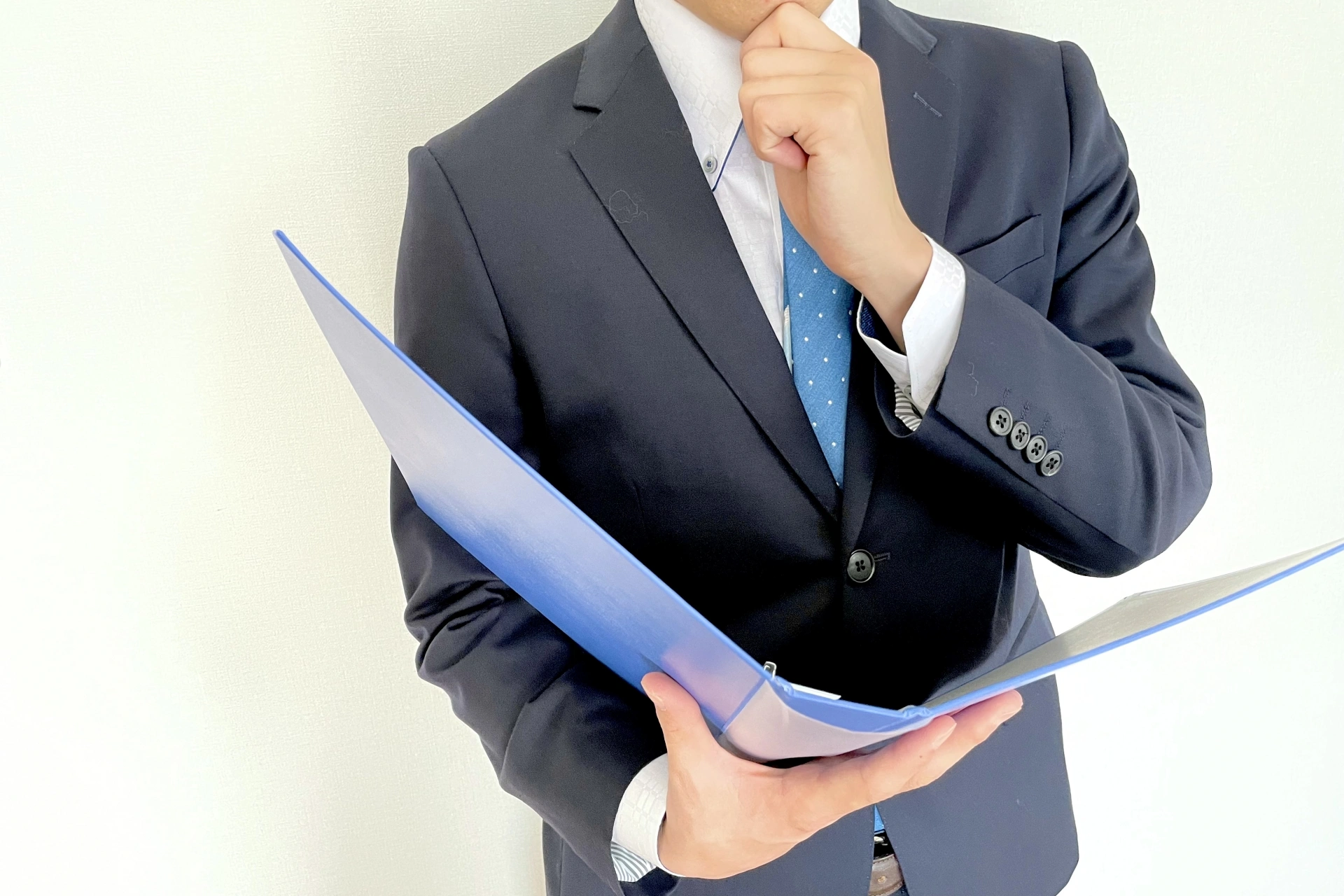高額な月額費用を請求する業者に注意